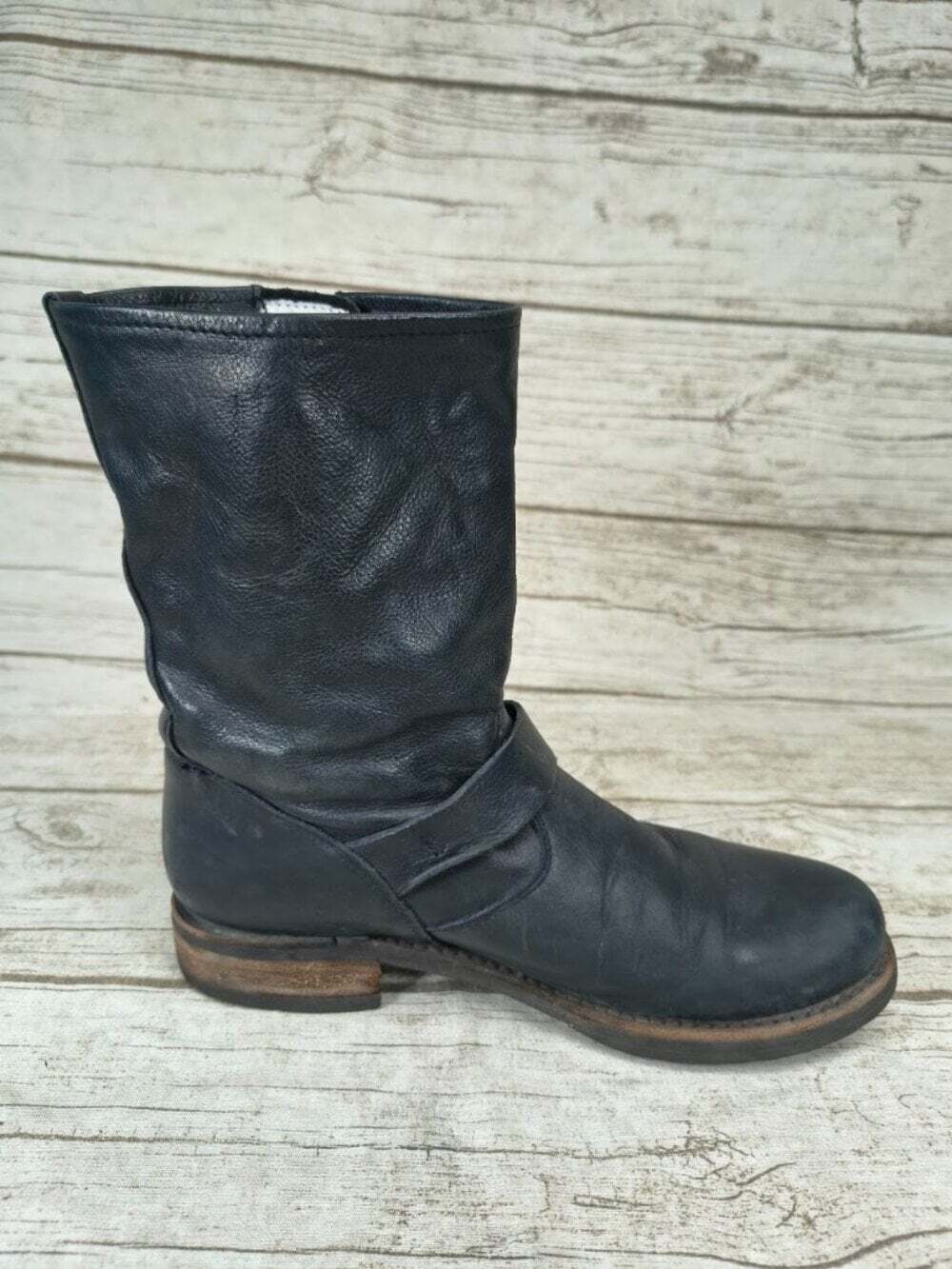 Frye Black Leather Engineer Moto Boots Size 6 B Women - Picture 10 of 11